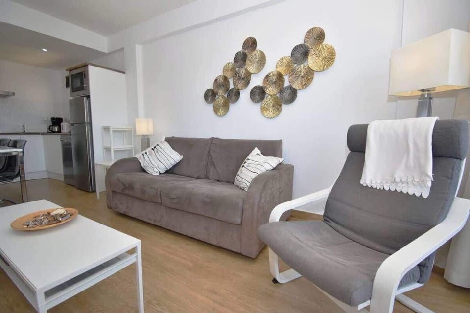 Lounge property management