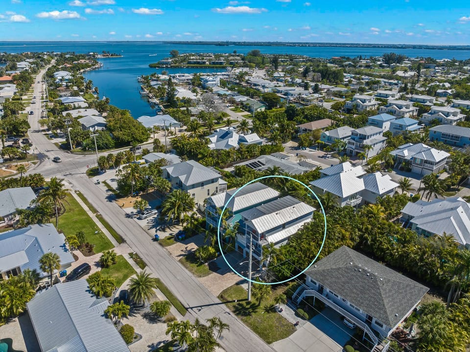 South Seas by Anna Maria Vacations