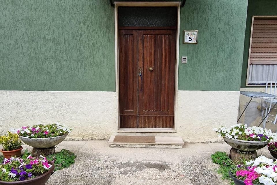 Entrance / Reception