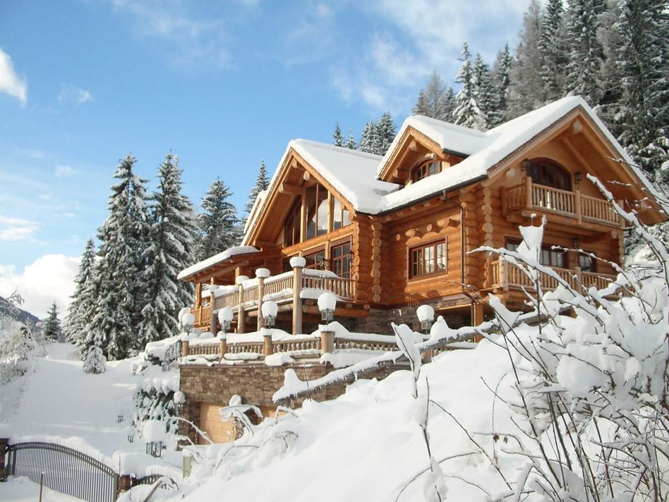 Holiday Home Exterior [winter]