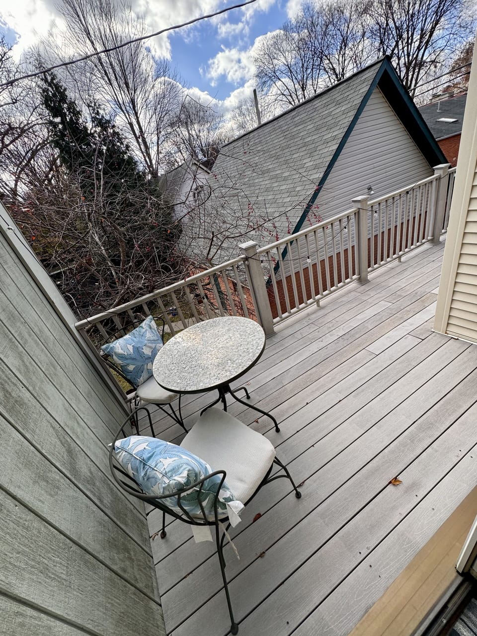 Back porch connected to Living Room