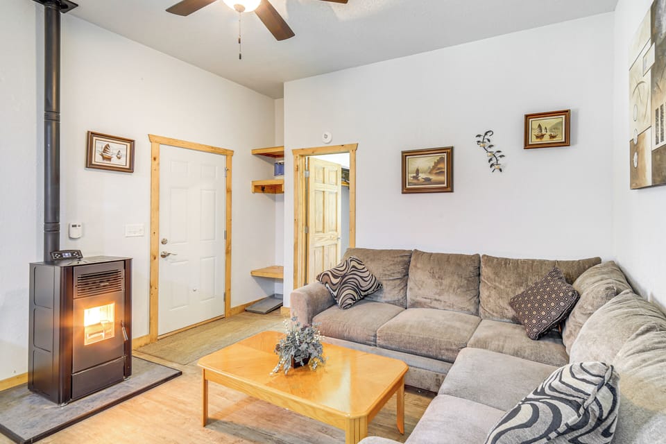 Townsend Vacation Rental | 1BR | 1BA | 1,000 Sq Ft | Step-Free Access