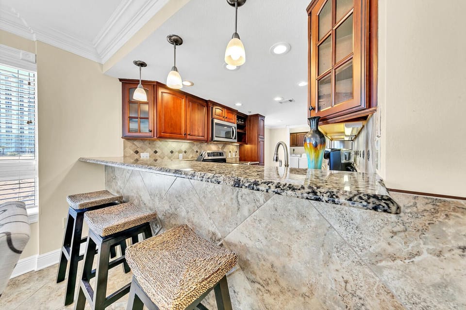Kitchen bar seating