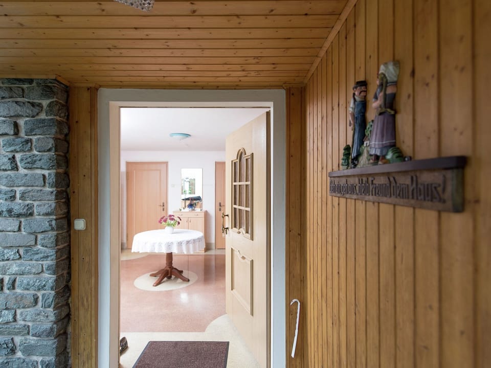 Entrance / Reception