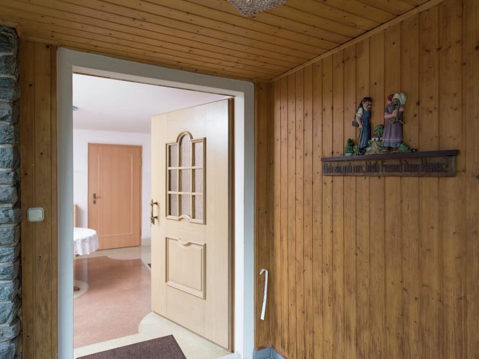 Entrance / Reception