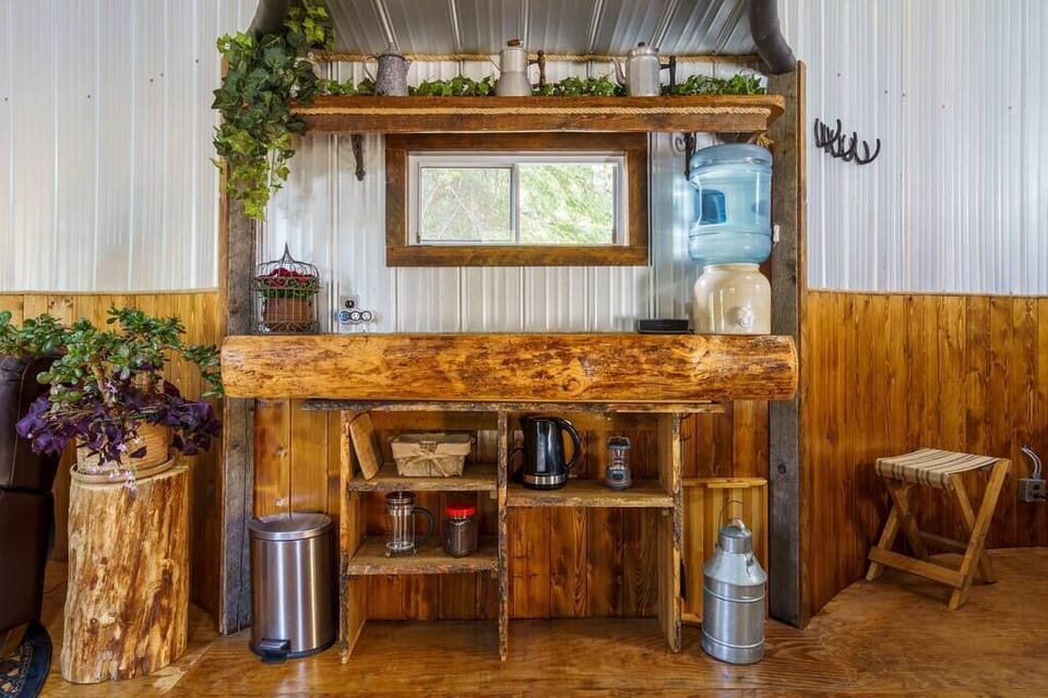 Kitchenette