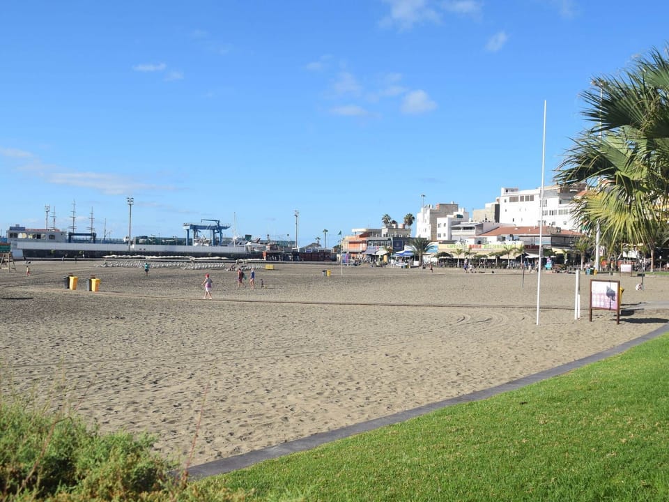 Immediate Surroundings [summer] (<1 km)