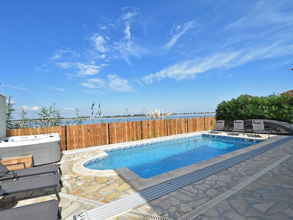 Holiday Home Swimming Pool