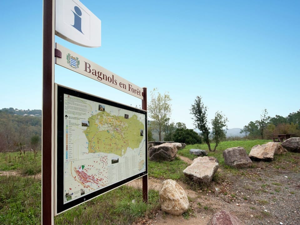 Surroundings [summer] (1-5 km)