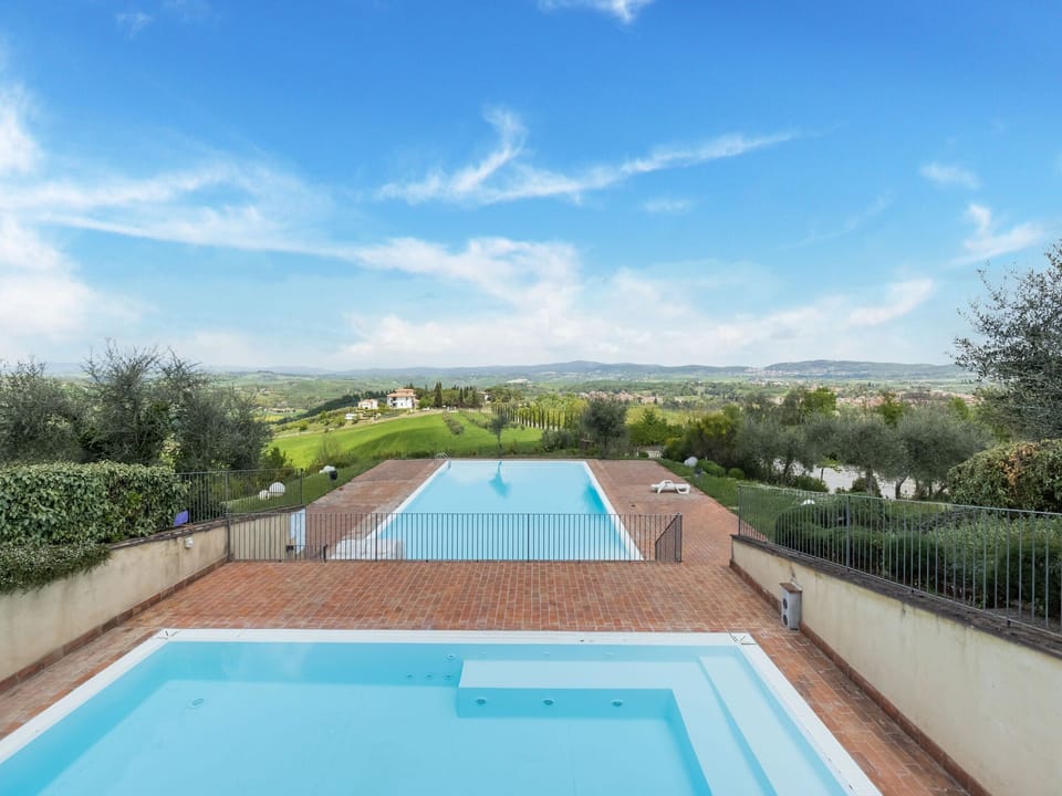 Holiday Home Swimming Pool
