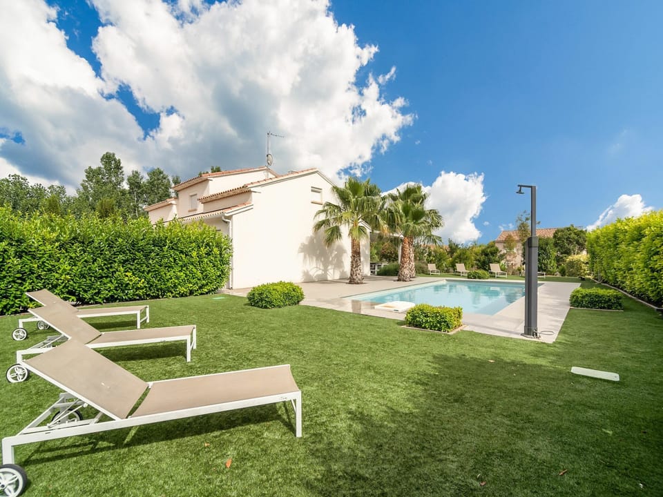 Holiday Home Swimming Pool