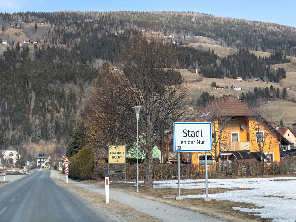 Surroundings [summer] (1-5 km)