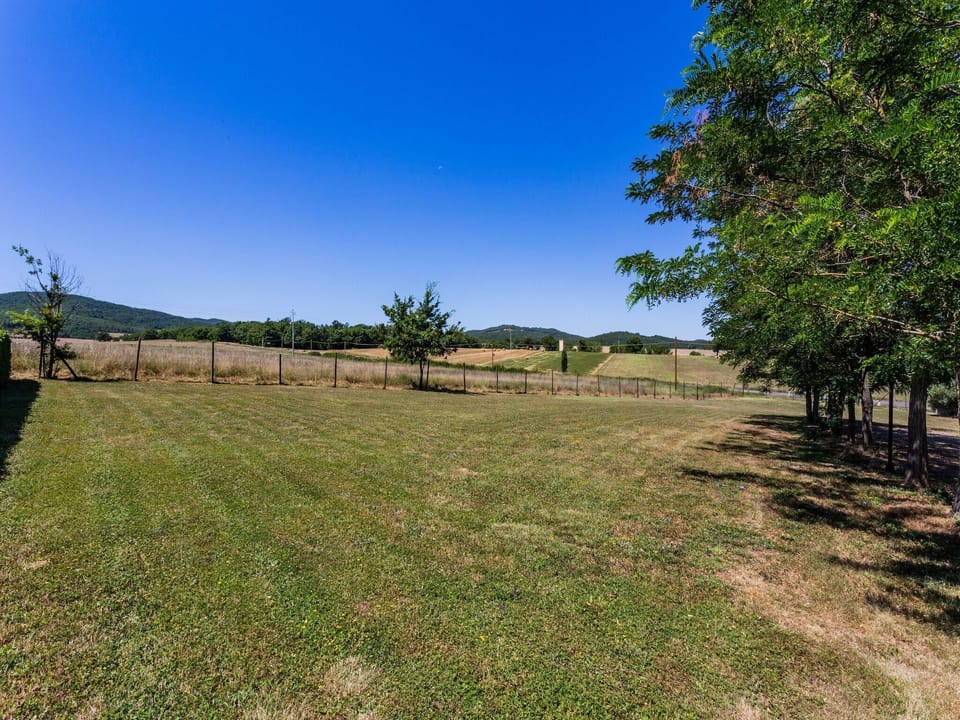 Immediate Surroundings [summer] (<1 km)