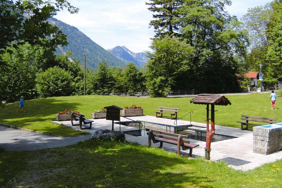 Immediate Surroundings [summer] (<1 km)