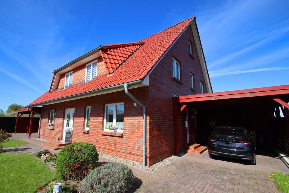 Holiday Home Exterior [summer]