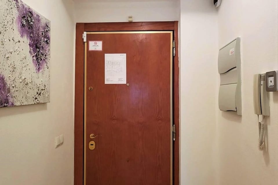 Entrance / Reception