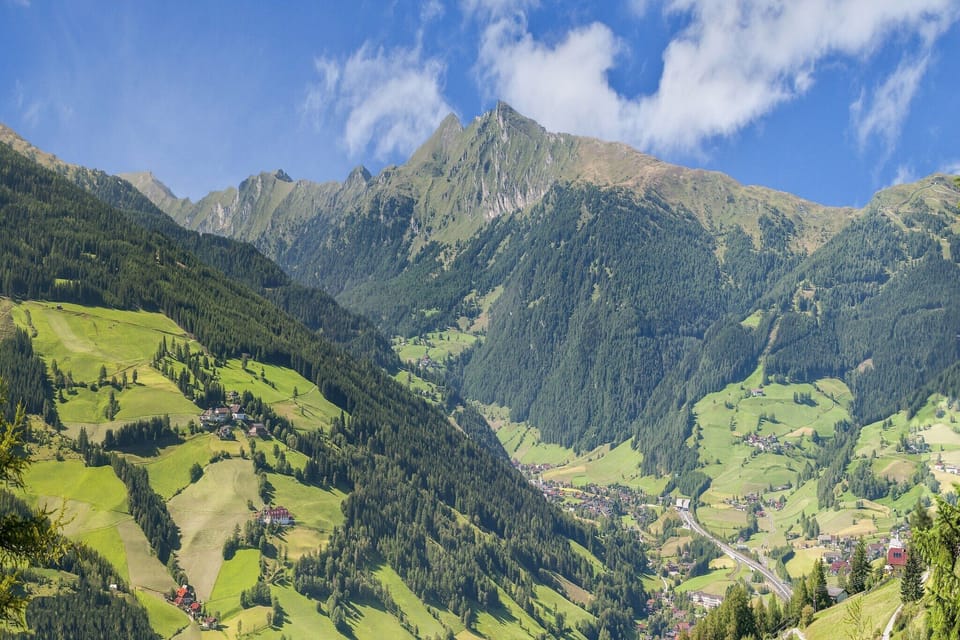 Region [summer] (>5 km)