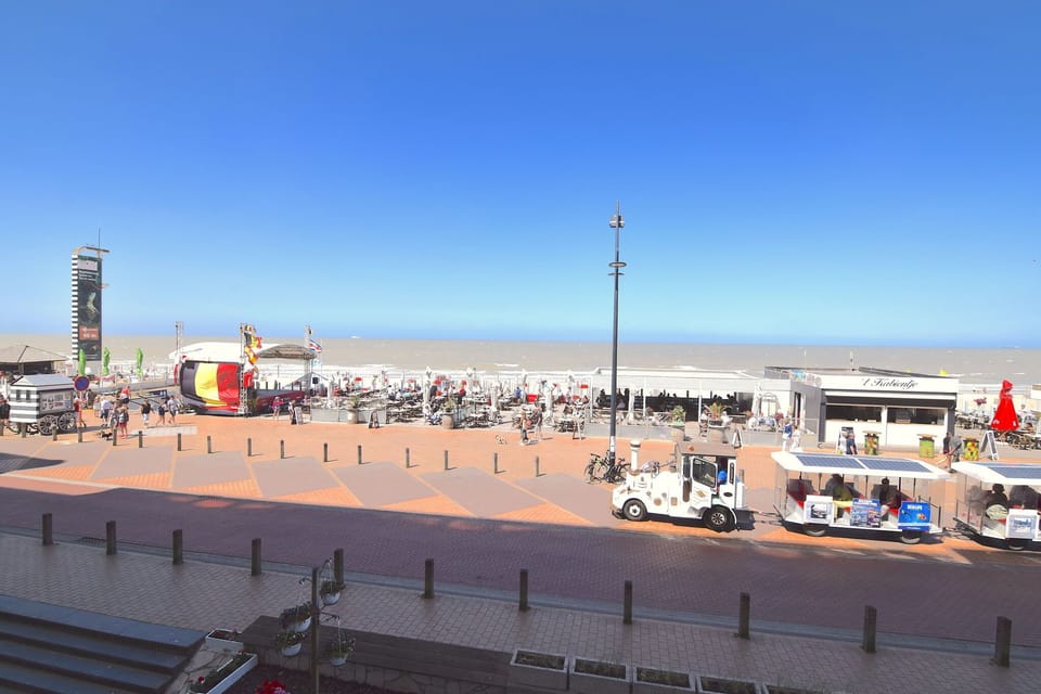 Region [summer] (>5 km)