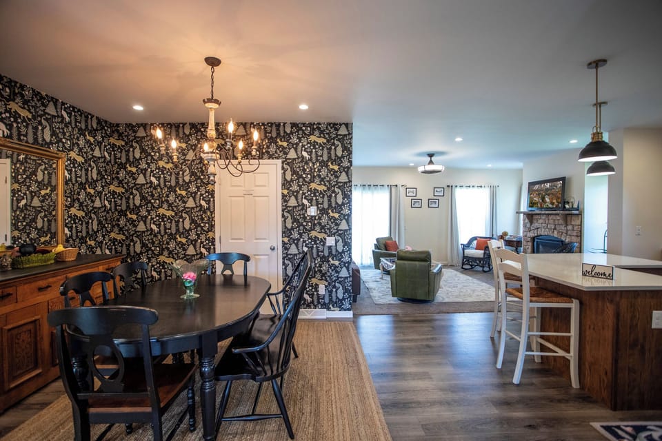 Plenty of space for meals or morning coffee