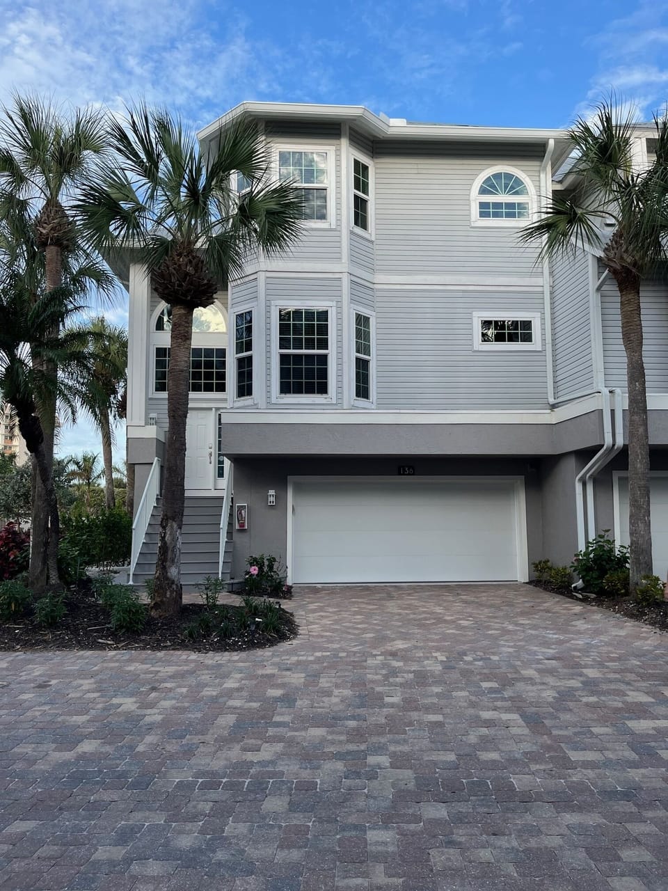 Beautiful 3-story townhome villa with 2 car garage