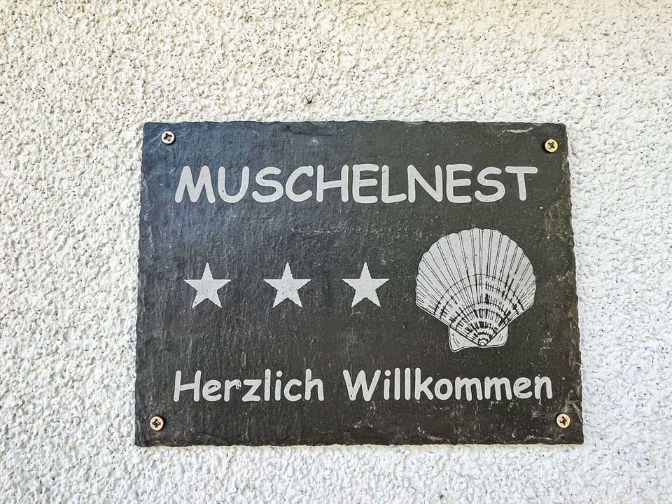 Font, Sign