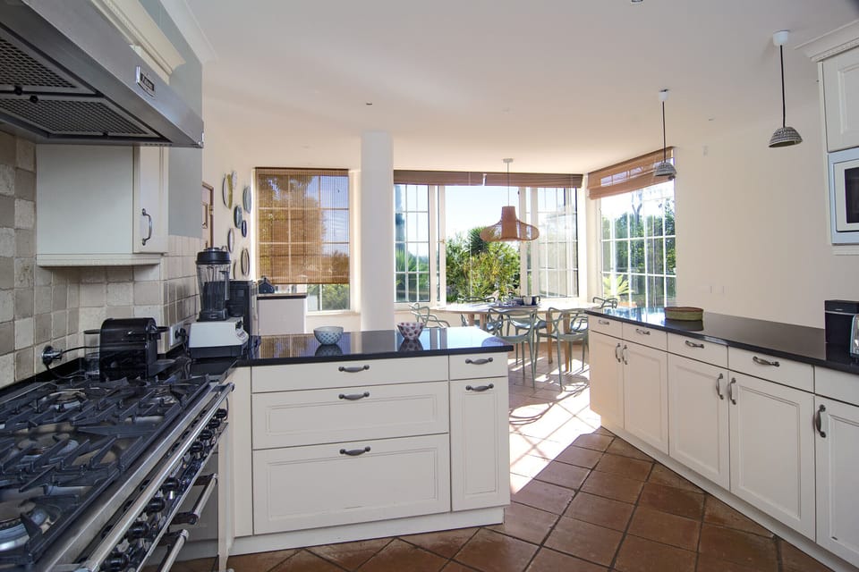 Kitchen with dining room