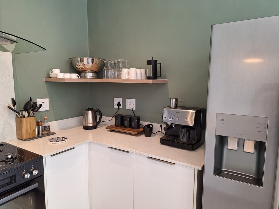 Coffee machine and fridge with ice & water dispenser