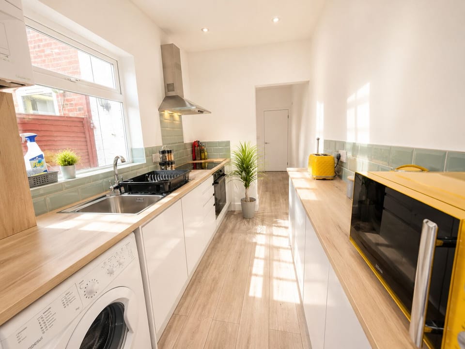 Brand new fully equipped kitchen