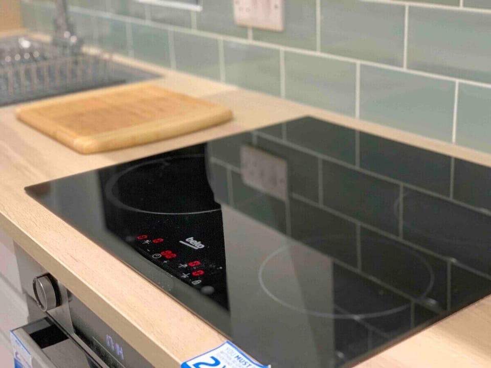 Brand new electric ceramic hob & fan oven 