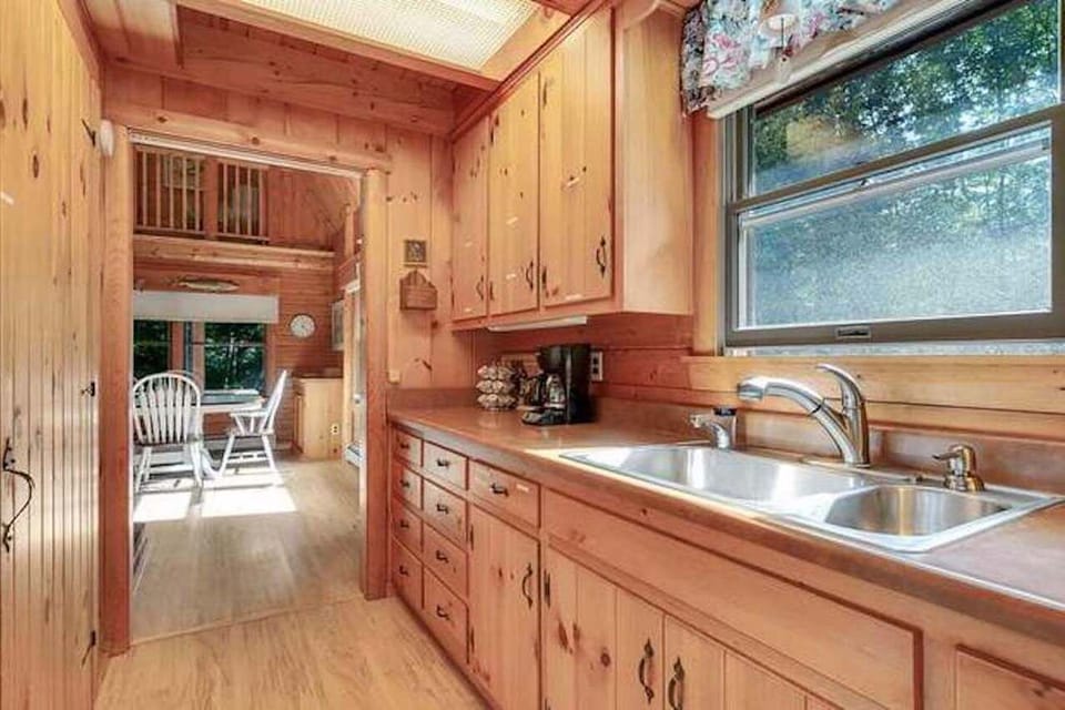 galley kitchen