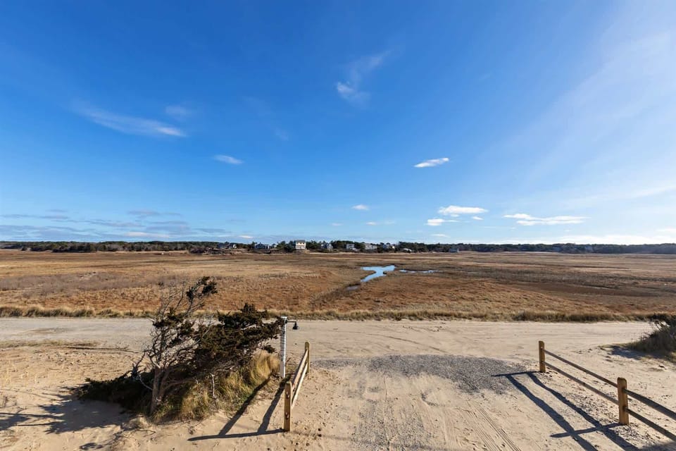 Expansive marsh views - a wonderful place to see local wildlife 