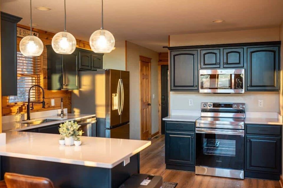 Cabin 2 Kitchen