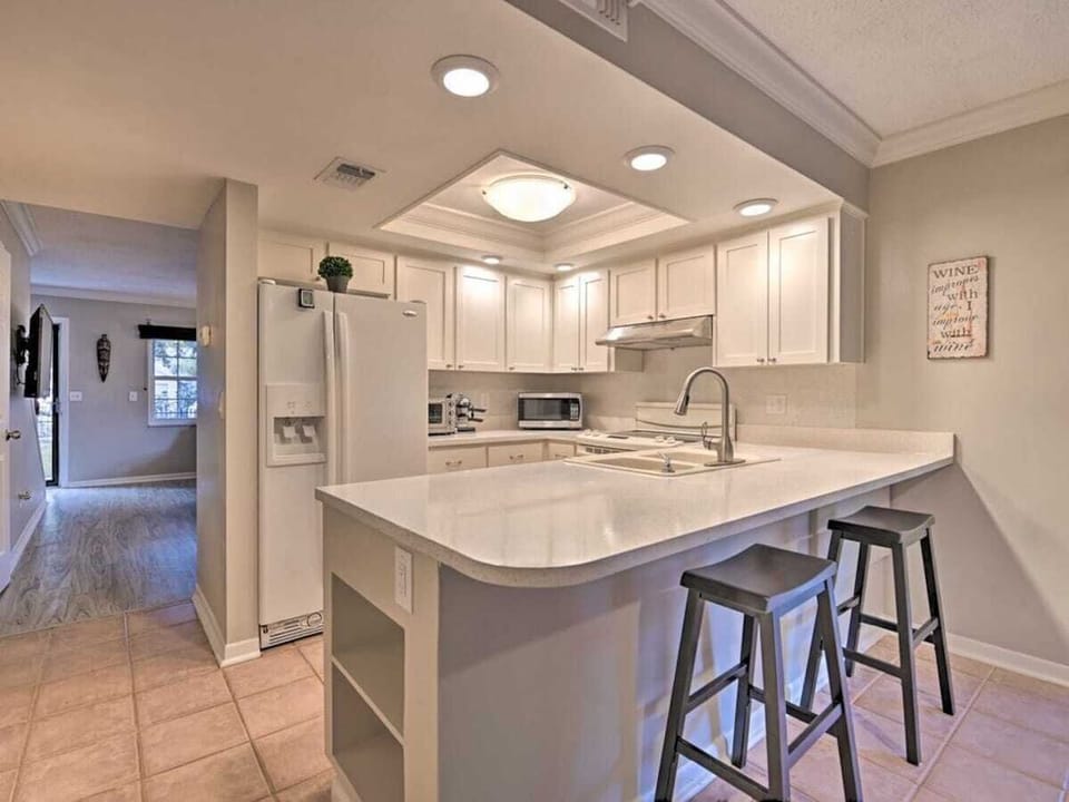 Fully Equipped Kitchen with Bar Seating