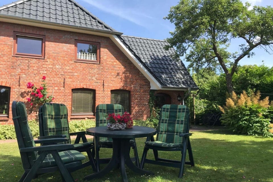 Holiday Home Exterior [summer]