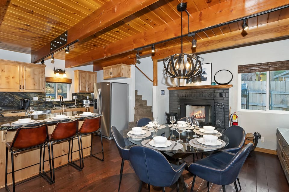 Dinning Room, Tables and Chairs 1