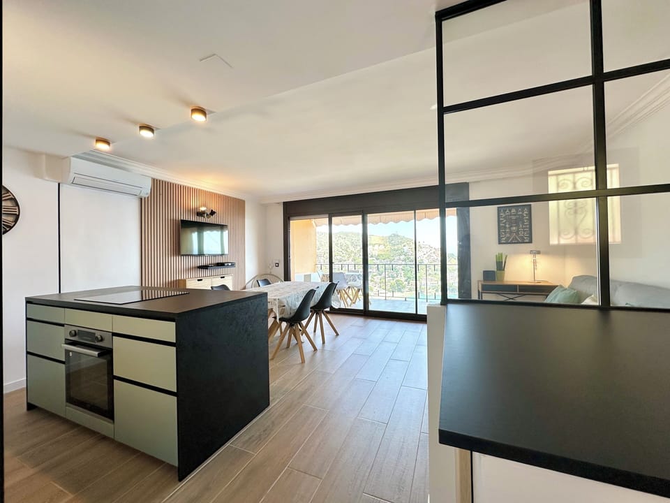 Kitchen- dining room (1)
