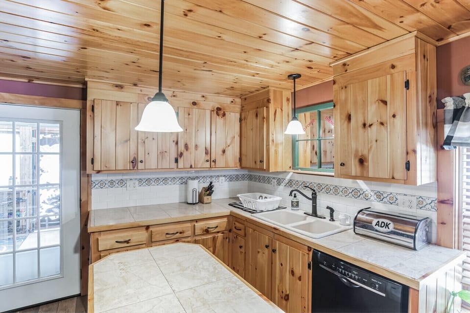 Kitchen fully equipped with essntials