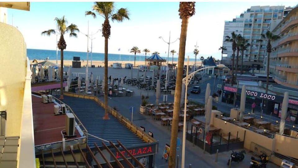 Beach/ocean view