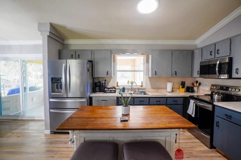 Fully equipped kitchen