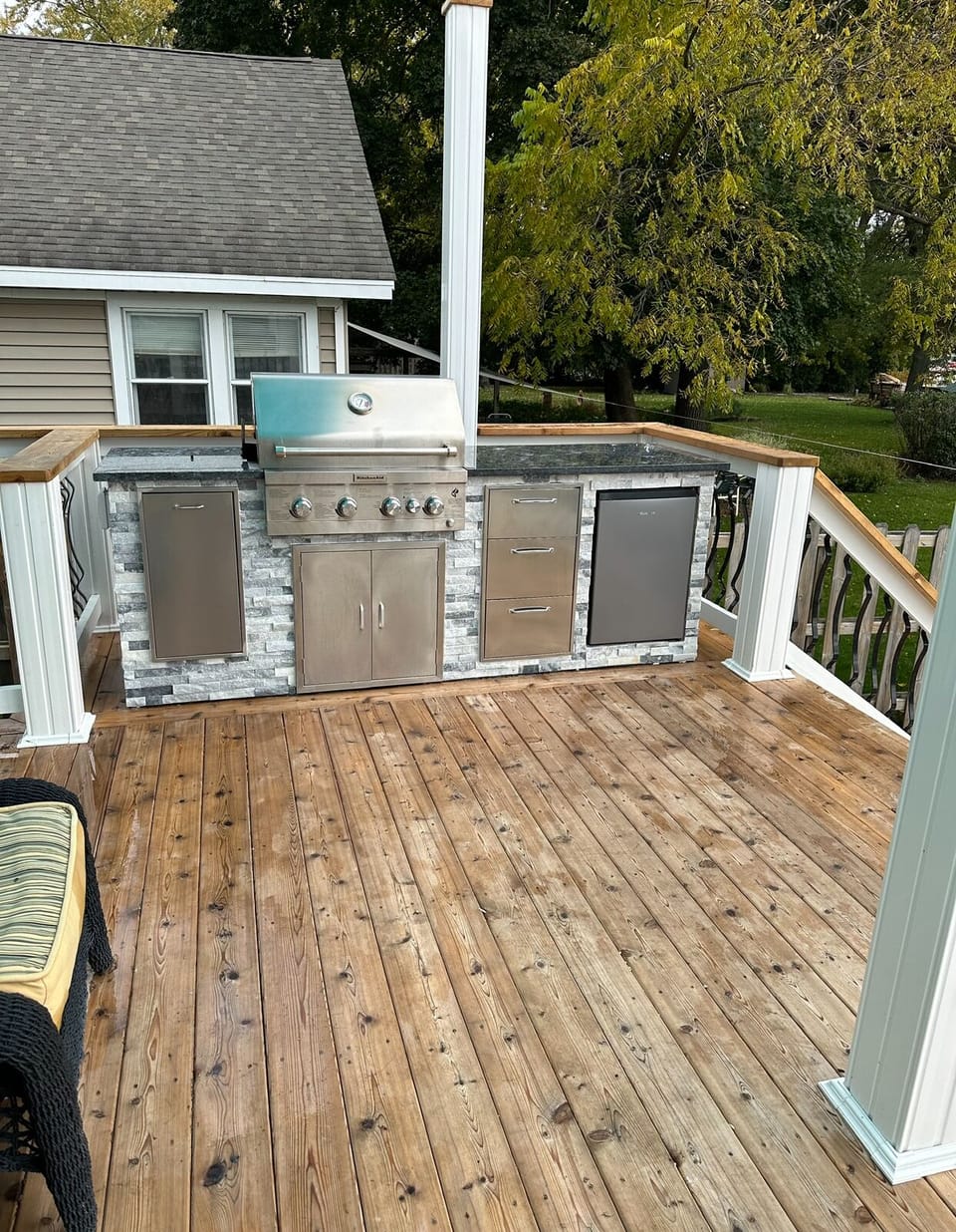 Outdoor kitchen