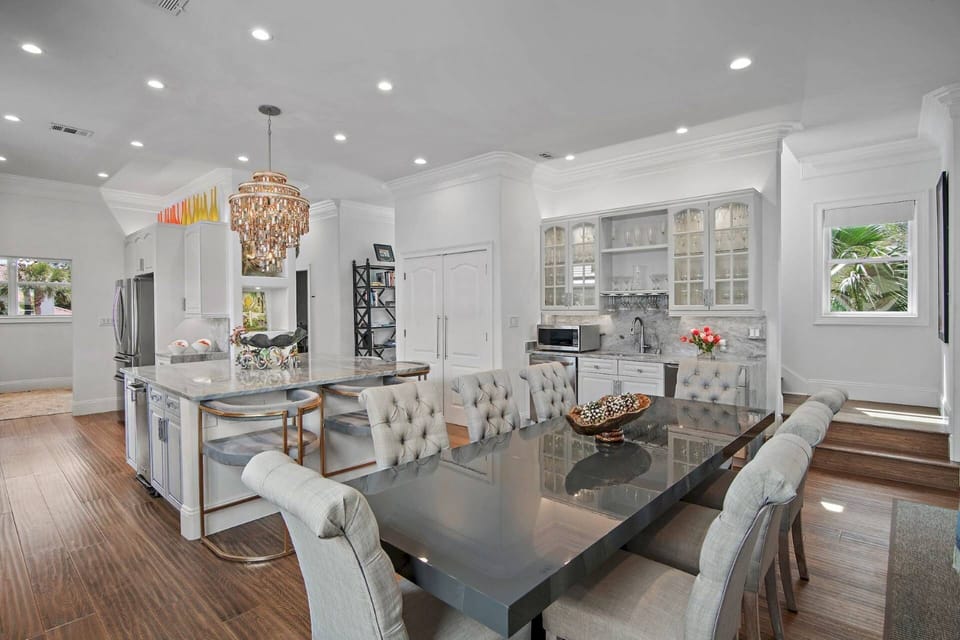 Dining Room Table ~ Overlooking Full Sized Bar, Kitchen & Living Area