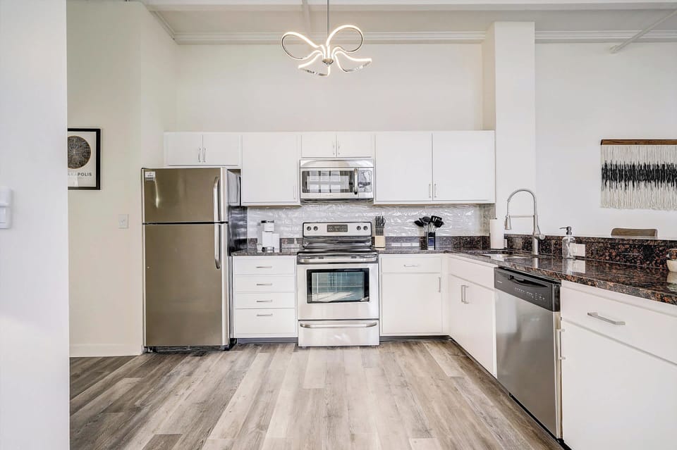 Unit 1: Fully Equipped Kitchen