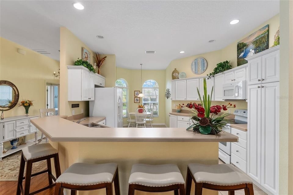 Kitchen with Breakfast Bar and Stools