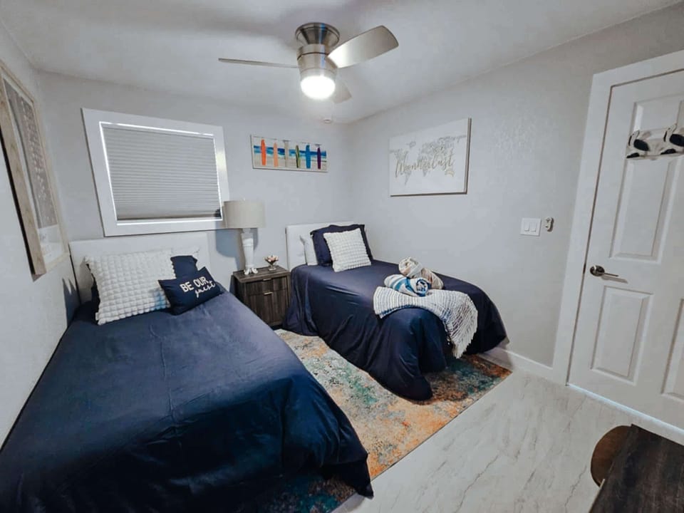 Second Bedroom with two single beds