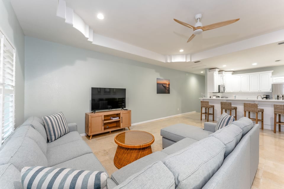 Cook and chat without missing a beat with this amazing open layout!