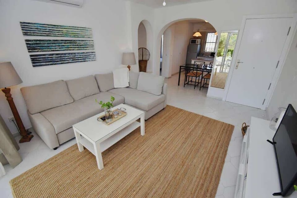 Lounge property management