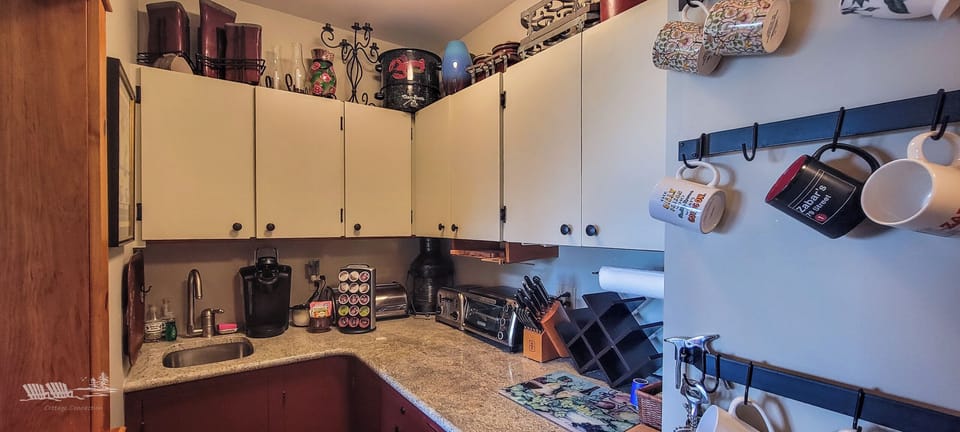 Coffee bar room off the kitchen