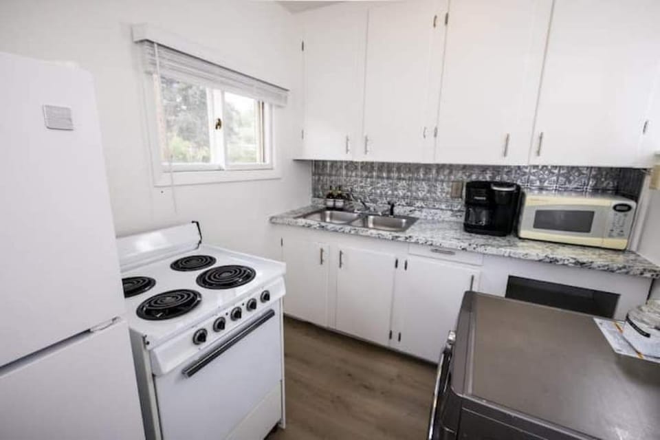 Kitchen and laundry machine