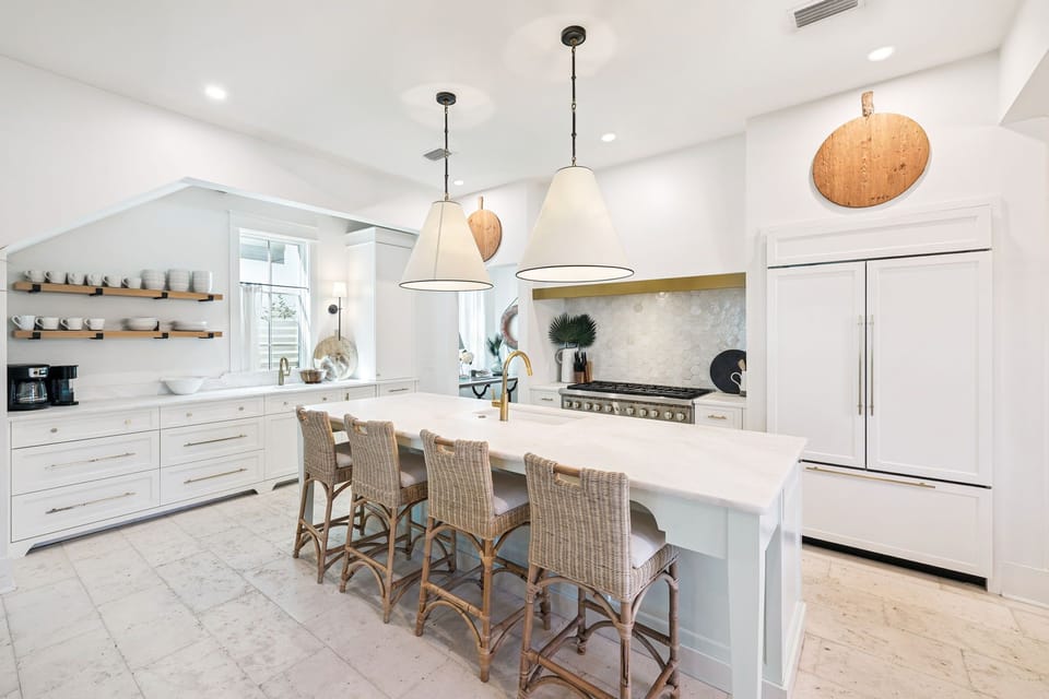 Spacious & Well Equipped Chef's Kitchen