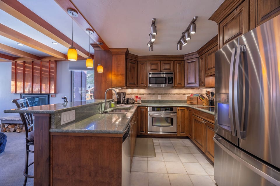 Fully Stocked Kitchen